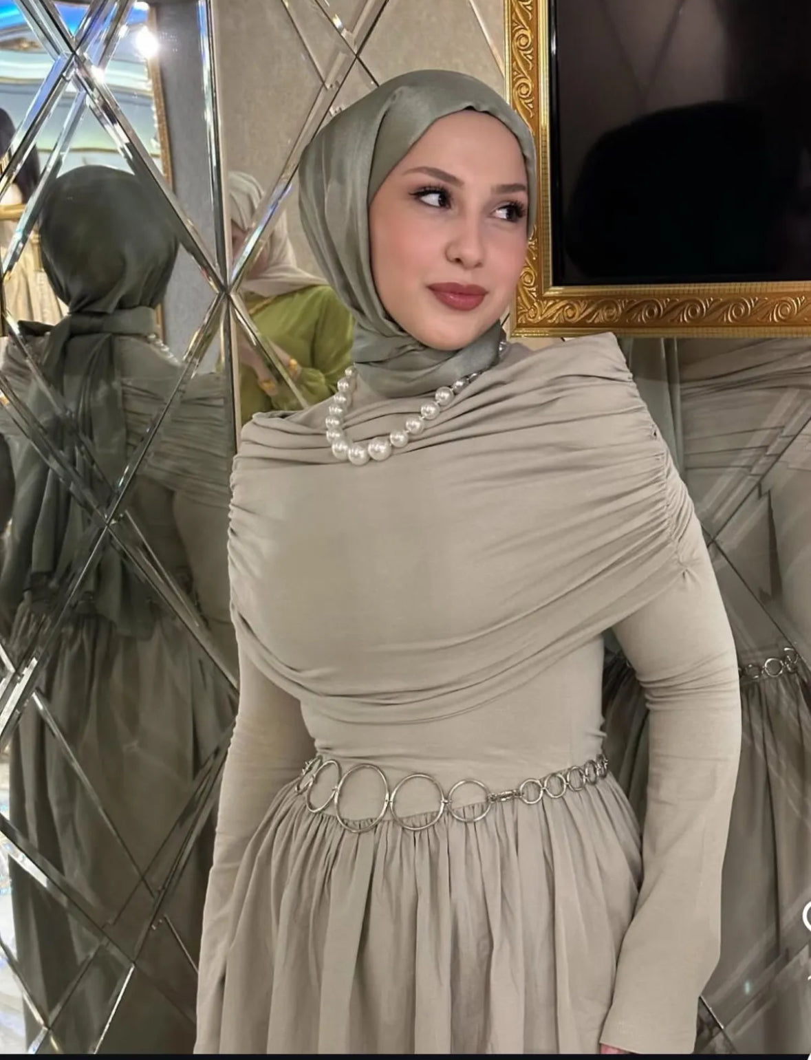Daina Kleid